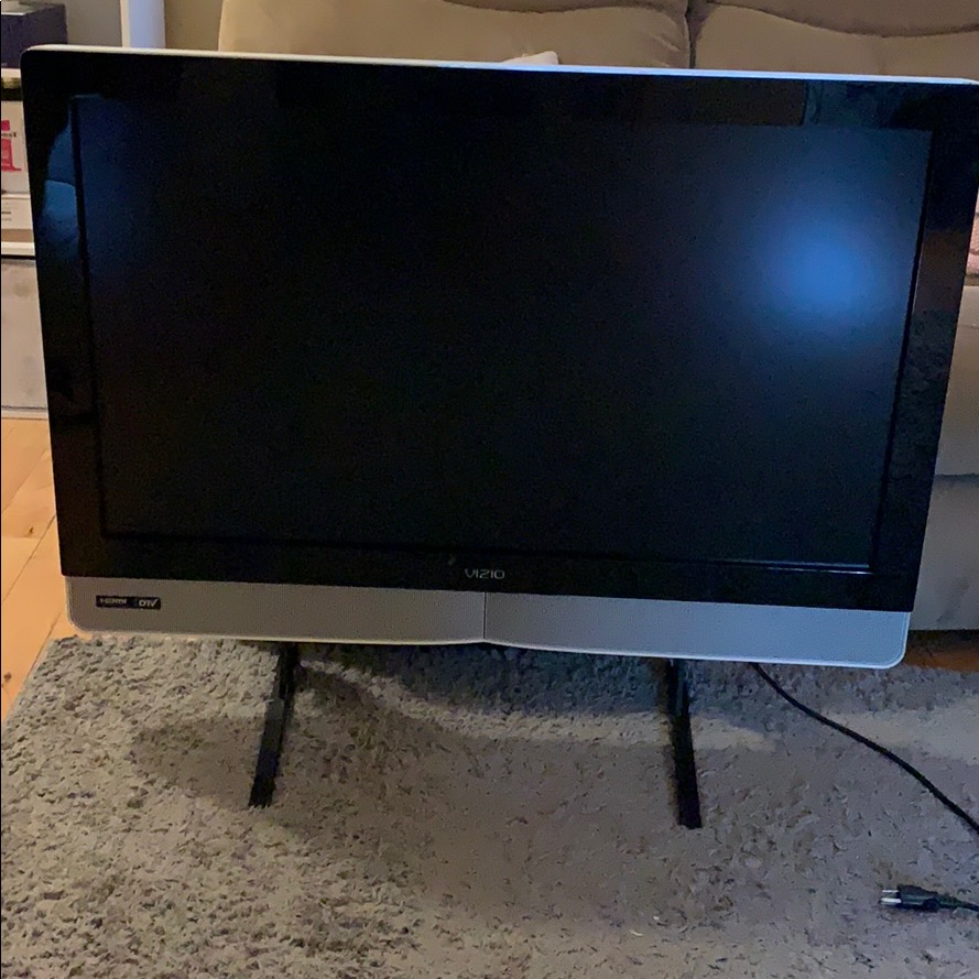 37 Vizio Flatscreen Tv
